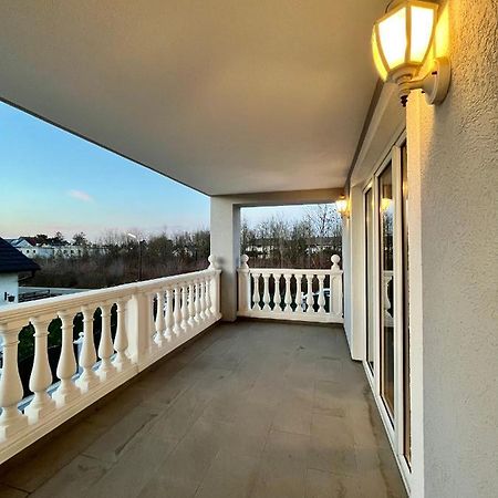 Traum Apartment Mit Pool+Balkon 维也纳 外观 照片
