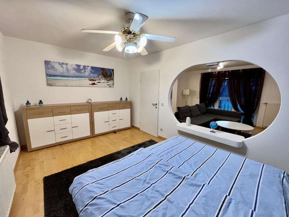 Traum Apartment Mit Pool+Balkon 维也纳 外观 照片
